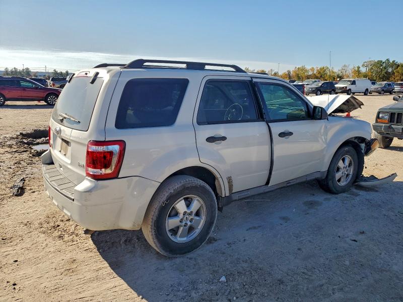 Photo 3 from auction – 2012 FORD ESCAPE XLT with VIN 1FMCU9DG6CKB62488