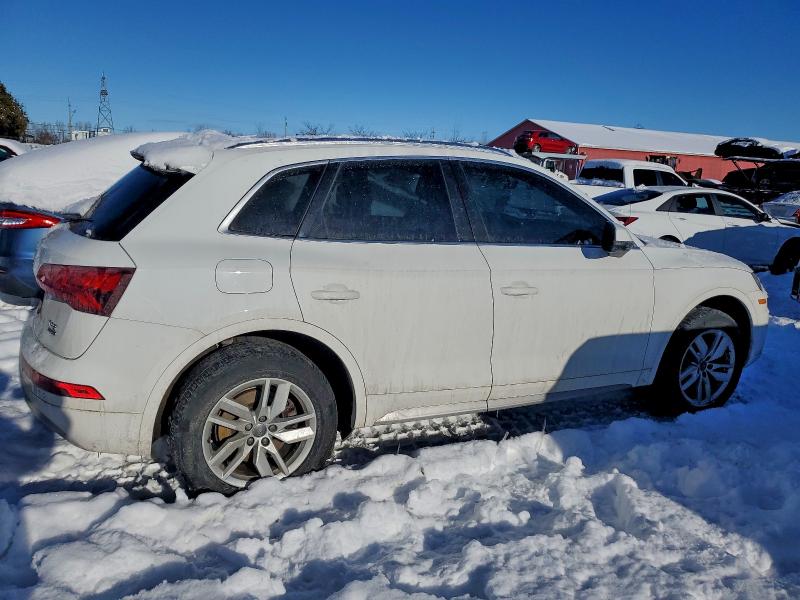Photo 3 from auction – 2018 AUDI Q5 PREMIUM with VIN WA1ANAFY4J2245974