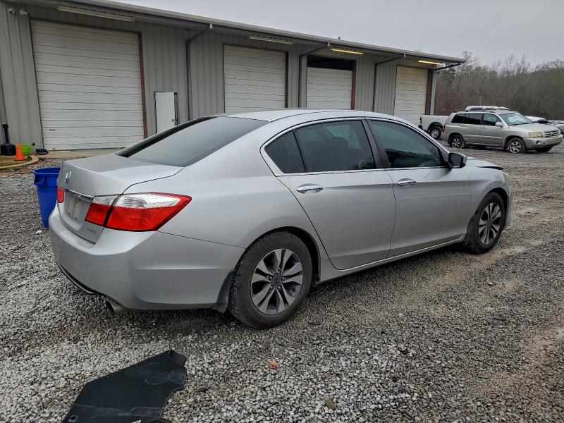 Photo 3 from auction – 2014 HONDA ACCORD with VIN 1HGCR2F34EA306685