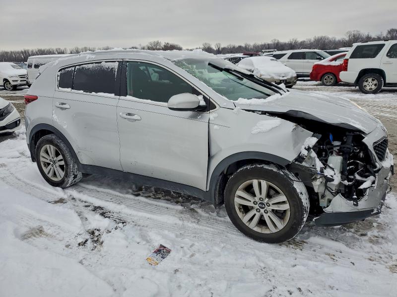 Photo 4 from auction – 2017 KIA SPORTAGE with VIN KNDPM3AC6H7233784