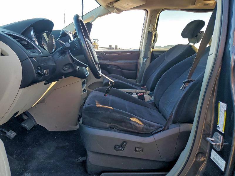 Photo 7 from auction – 2011 CHRYSLER TOWN & COUNTRY with VIN 2A4RR5DG6BR719967