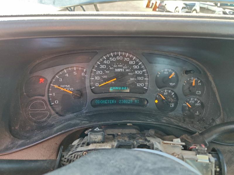 Photo 9 from auction – 2004 CHEVROLET SILVERADO with VIN 2GCEC19T941113536
