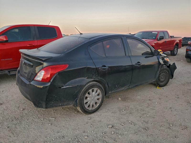 Photo 3 from auction – 2017 NISSAN VERSA S with VIN 3N1CN7AP6HL823374