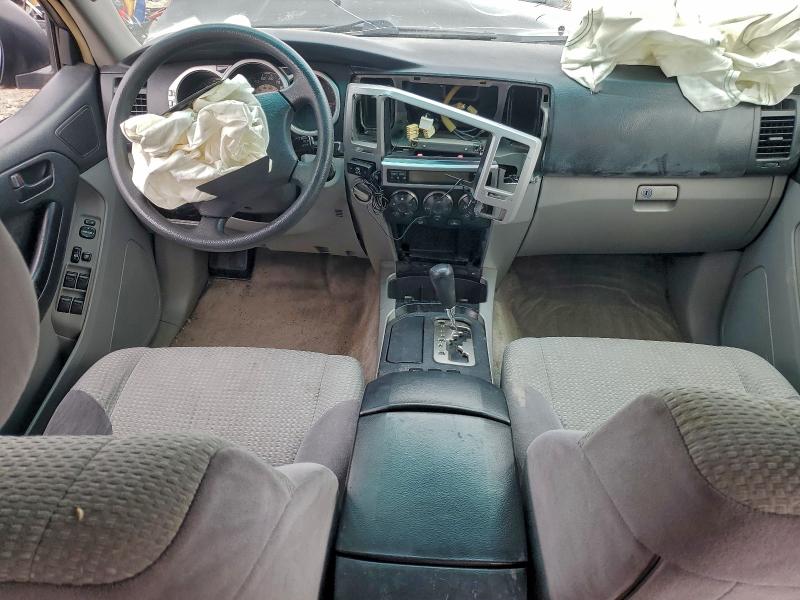 Photo 8 from auction – 2005 TOYOTA 4RUNNER SR with VIN JTEBU14R150067866