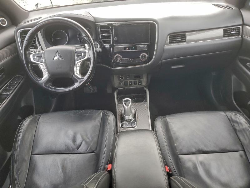 Photo 8 from auction – 2019 MITSUBISHI OUTLANDER with VIN JA4J24A58KZ047480