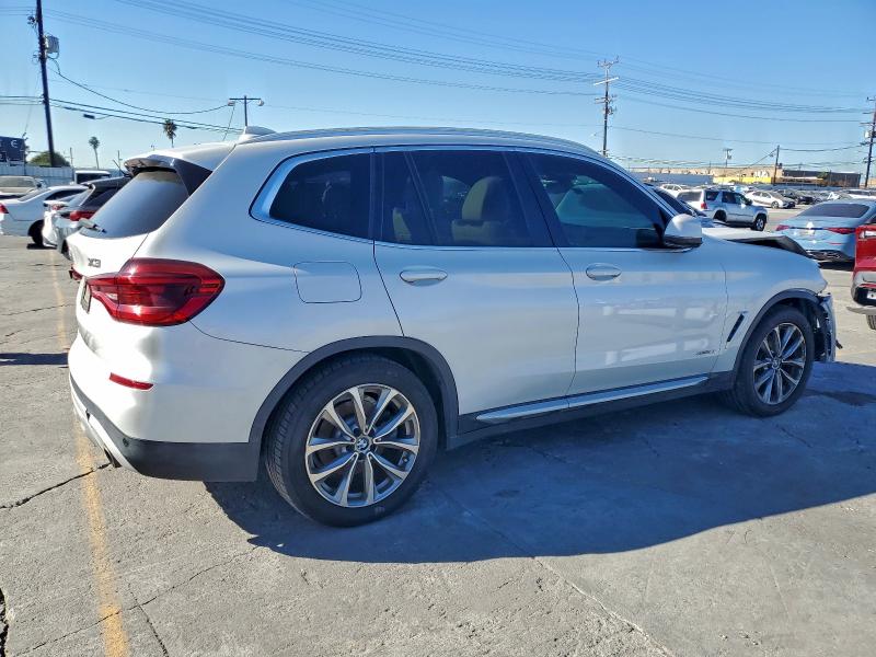 Photo 3 from auction – 2018 BMW X3 XDRIVE3 with VIN 5UXTR9C5XJLC69445