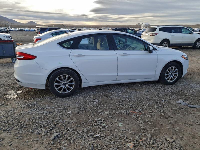 Photo 3 from auction – 2017 FORD FUSION S with VIN 3FA6P0G7XHR319657