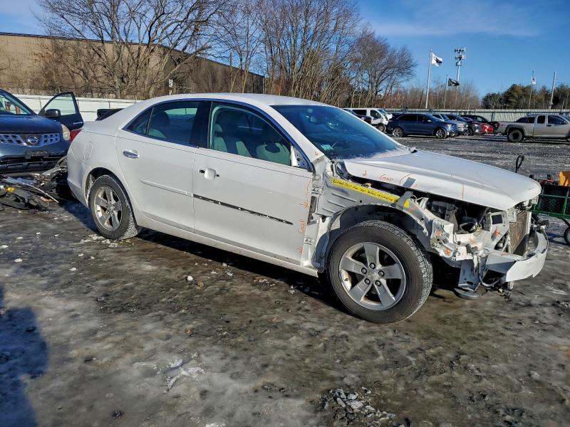 Photo 4 from auction – 2014 CHEVROLET MALIBU LS with VIN 1G11B5SL6EF110759