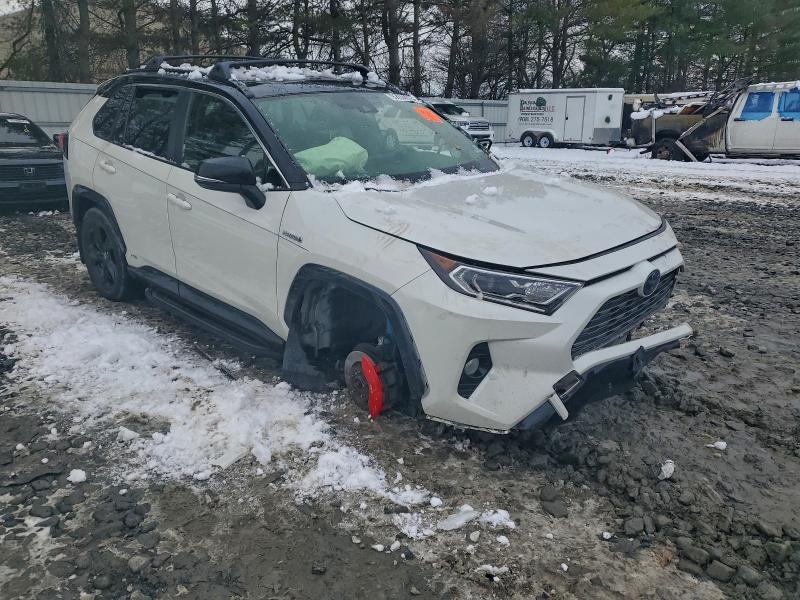 Photo 4 from auction – 2020 TOYOTA RAV4 XSE with VIN JTMEWRFV8LJ036710