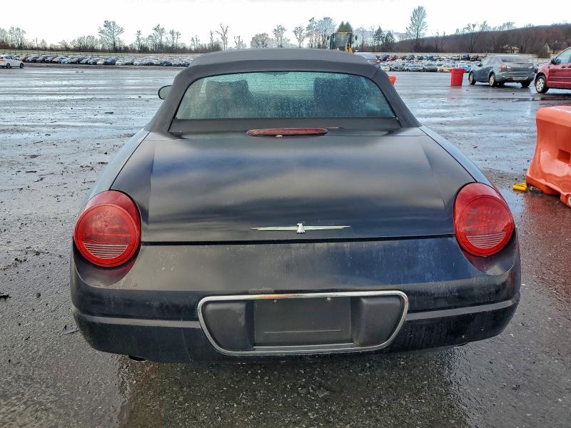 Photo 6 from auction – 2002 FORD THUNDERBIR with VIN 1FAHP60A02Y118912