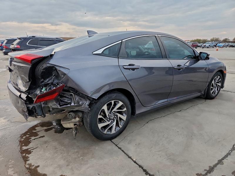Photo 3 from auction – 2018 HONDA CIVIC EX with VIN 2HGFC2F79JH565864