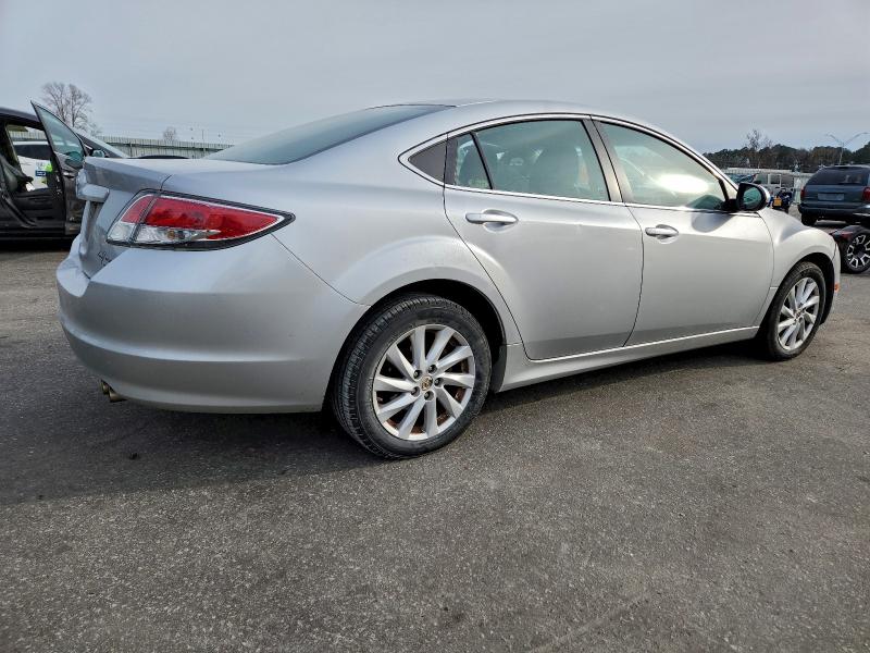 Photo 3 from auction – 2012 MAZDA 6 I with VIN 1YVHZ8DH9C5M37486