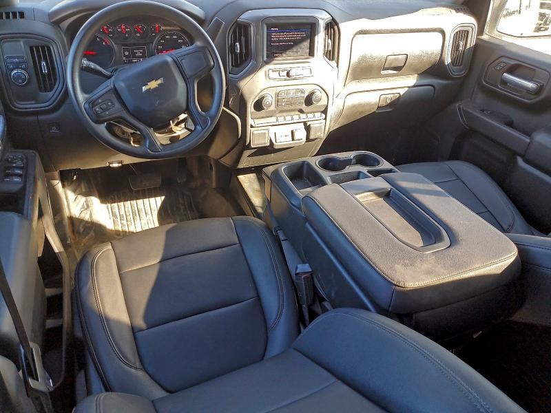 Photo 8 from auction – 2021 CHEVROLET SILVERADO with VIN 1GCRWAEH1MZ279986