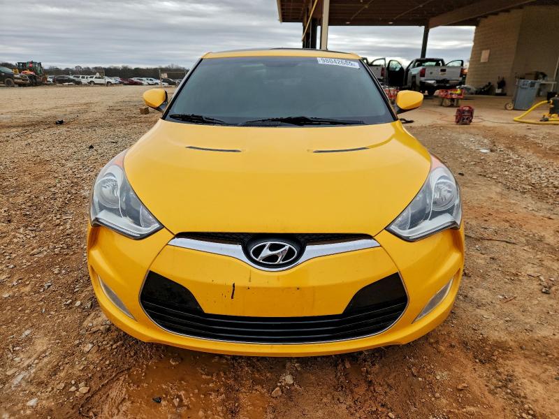 Photo 5 from auction – 2013 HYUNDAI VELOSTER with VIN KMHTC6AD8DU096334