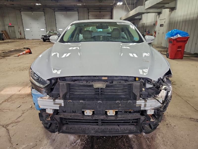 Photo 5 from auction – 2014 FORD FUSION SE with VIN 3FA6P0HD0ER233130