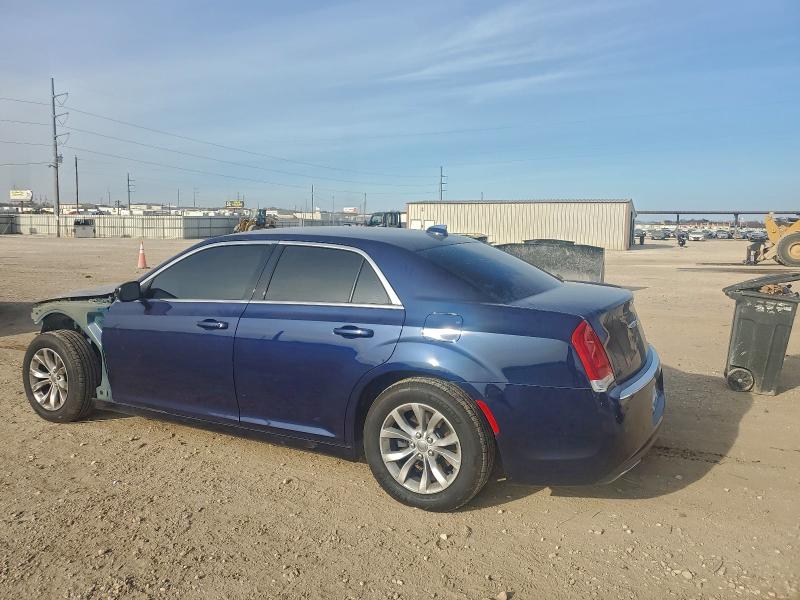 Photo 2 from auction – 2016 CHRYSLER 300 LIMITE with VIN 2C3CCAAG0GH243680