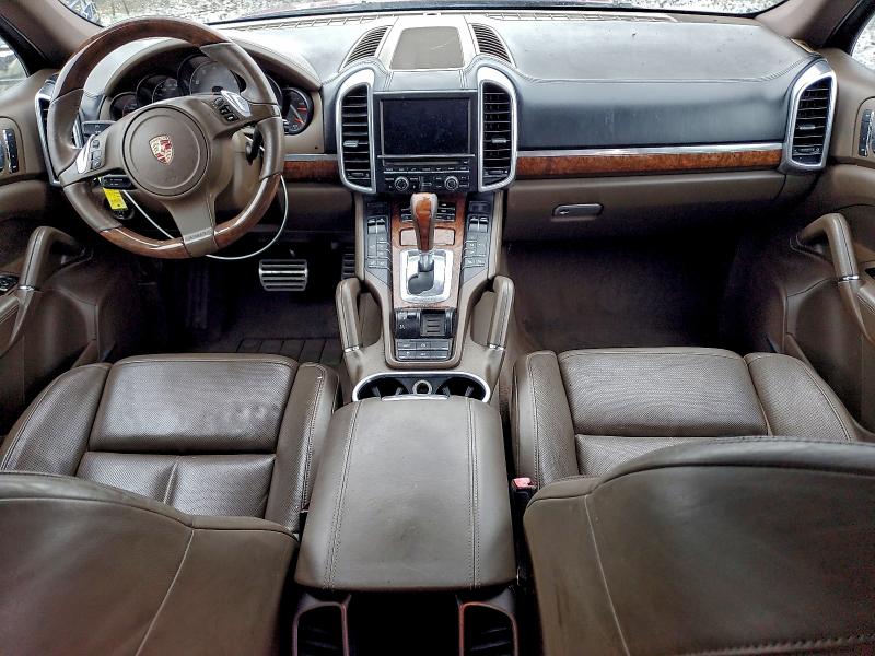 Photo 8 from auction – 2011 PORSCHE CAYENNE S with VIN WP1AB2A21BLA43658