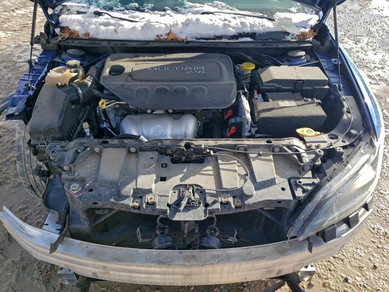 Photo 11 from auction – 2017 CHRYSLER 200 LIMITE with VIN 1C3CCCAB1HN506736