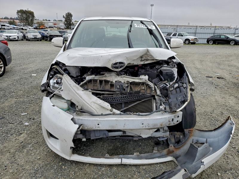 Photo 5 from auction – 2008 TOYOTA SCION XD with VIN JTKKU10458J002458