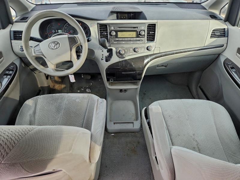 Photo 8 from auction – 2011 TOYOTA SIENNA BAS with VIN 5TDKA3DC4BS005004