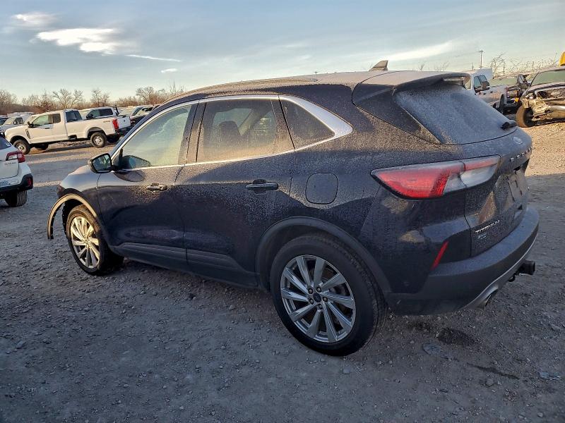 Photo 2 from auction – 2021 FORD ESCAPE TIT with VIN 1FMCU9DZ2MUB02232