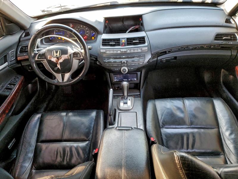 Photo 8 from auction – 2011 HONDA ACCORD CRO with VIN 5J6TF2H55BL005620