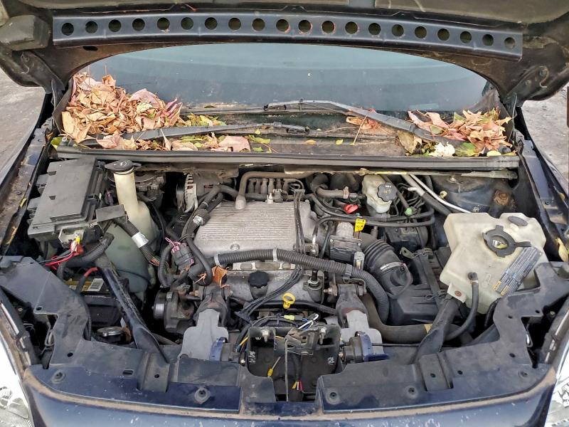 Photo 12 from auction – 2005 SATURN RELAY 2 with VIN 5GZDV03L15D187353