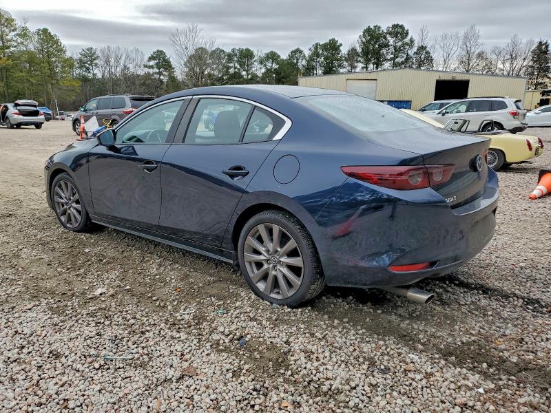 Photo 2 from auction – 2021 MAZDA 3 SELECT with VIN JM1BPABL2M1335018