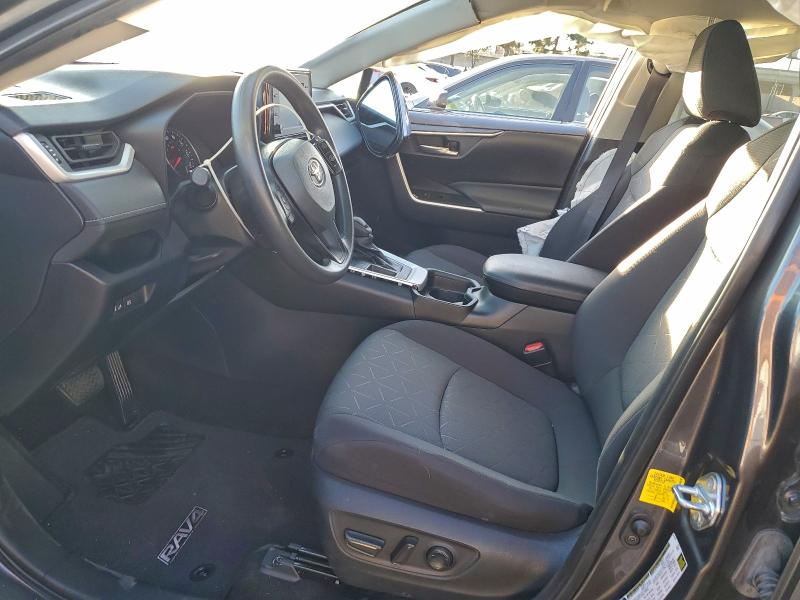 Photo 7 from auction – 2021 TOYOTA RAV4 XLE with VIN 2T3W1RFV4MC147634
