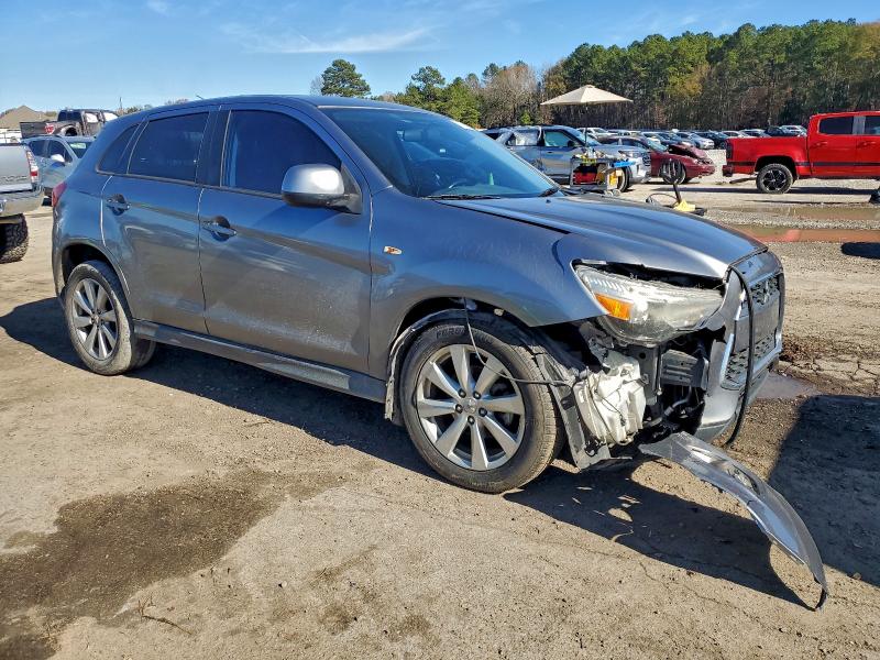 Photo 4 from auction – 2015 MITSUBISHI OUTLANDER with VIN 4A4AP3AU6FE040266