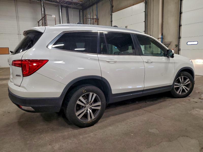 Photo 3 from auction – 2017 HONDA PILOT EXL with VIN 5FNYF6H52HB037715