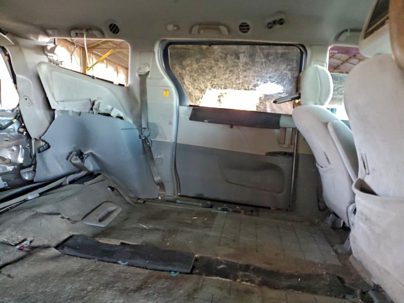 Photo 11 from auction – 2012 TOYOTA SIENNA LE with VIN 5TDKK3DCXCS254681