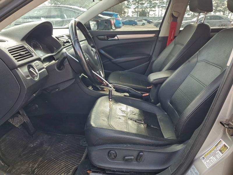 Photo 7 from auction – 2014 VOLKSWAGEN PASSAT S with VIN 1VWAT7A36EC056962