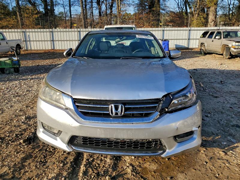 Photo 5 from auction – 2015 HONDA ACCORD SPO with VIN 1HGCR2F55FA073113