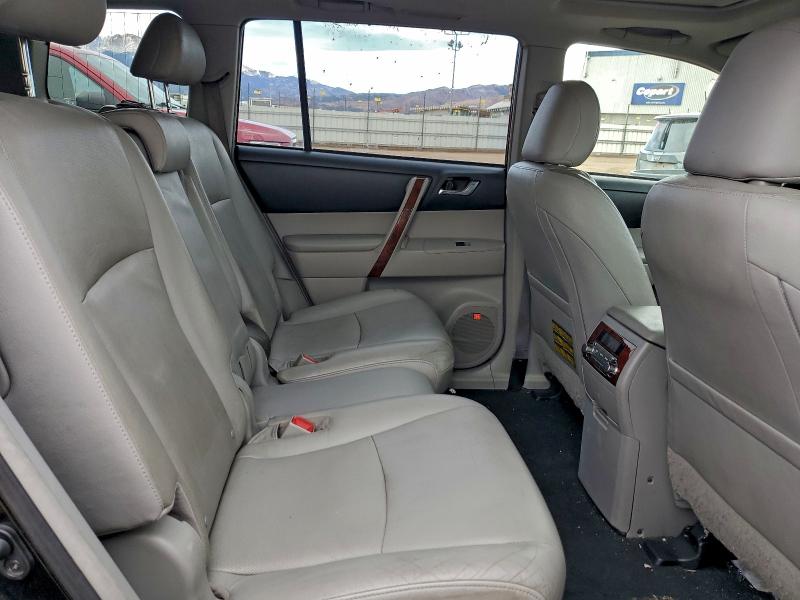 Photo 11 from auction – 2013 TOYOTA HIGHLANDER with VIN JTEDC3EH2D2017400