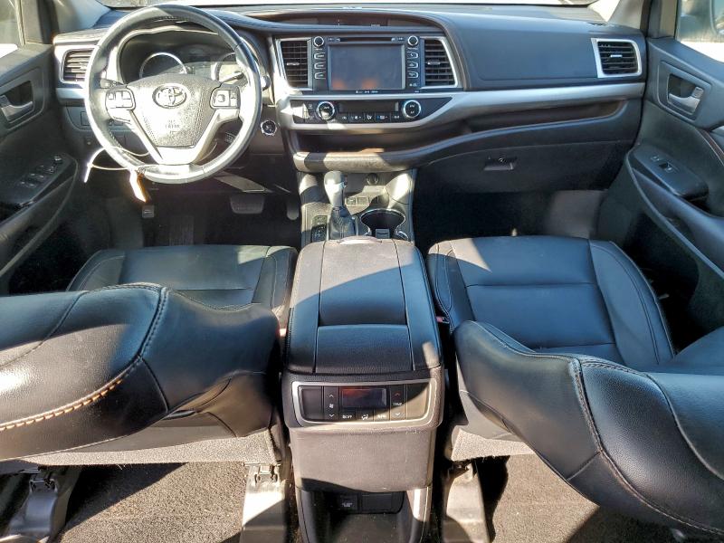 Photo 8 from auction – 2016 TOYOTA HIGHLANDER with VIN 5TDKKRFH6GS130621