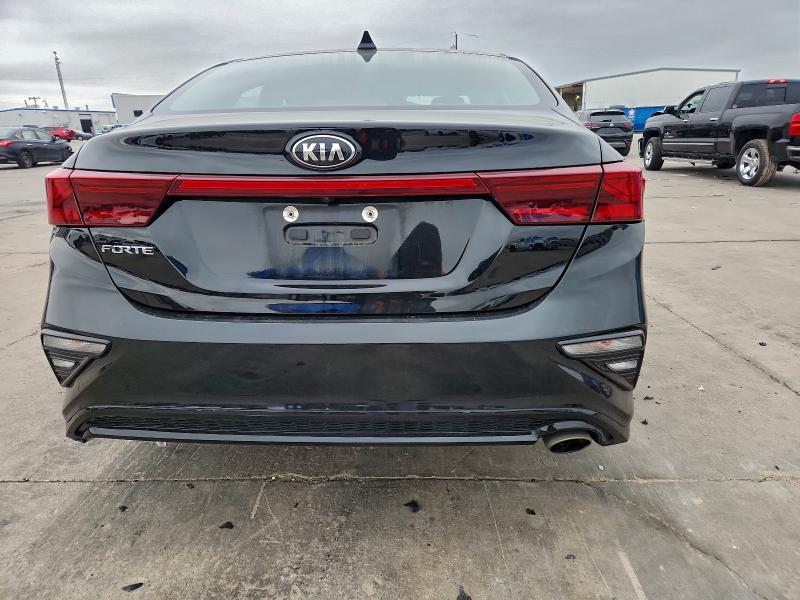 Photo 6 from auction – 2021 KIA FORTE FE with VIN 3KPF24AD2ME269871