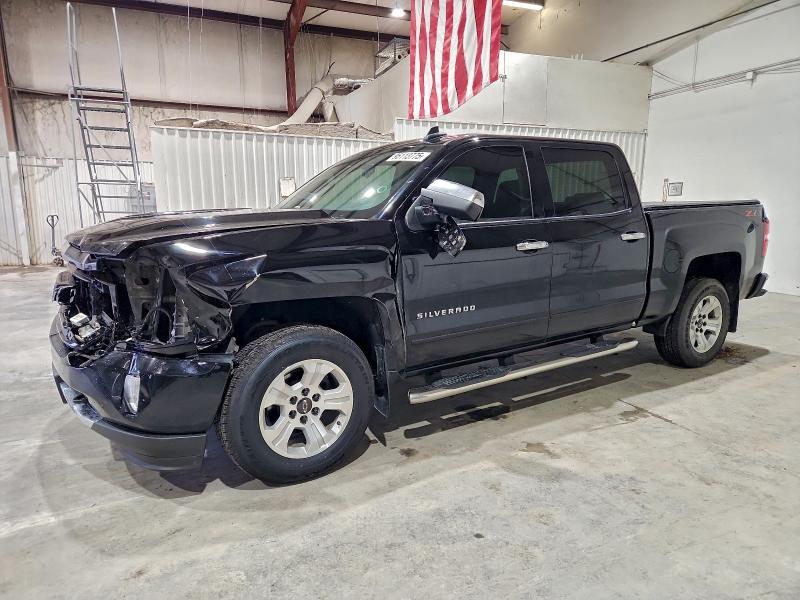 CHEVROLET SILVERADO 2018 with VIN 3GCUKREC7JG644949 - Photo from auction