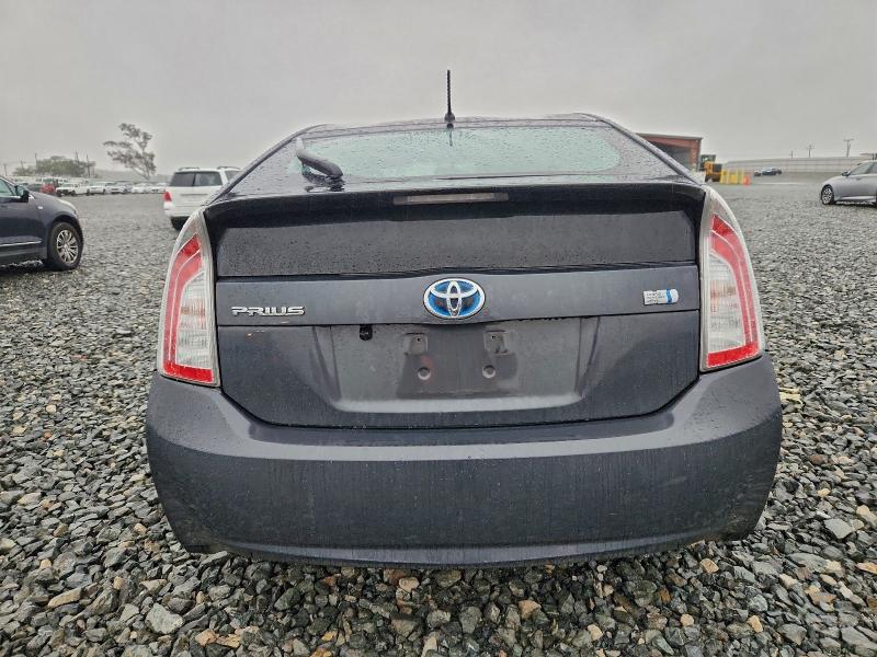 Photo 6 from auction – 2014 TOYOTA PRIUS with VIN JTDKN3DUXE1742416