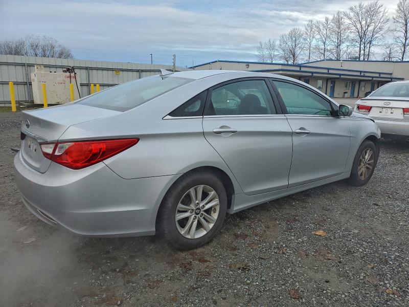 Photo 3 from auction – 2013 HYUNDAI SONATA GLS with VIN 5NPEB4AC0DH672519