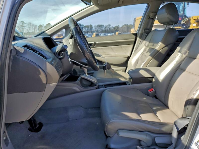 Photo 7 from auction – 2011 HONDA CIVIC EXL with VIN 2HGFA1F90BH521982