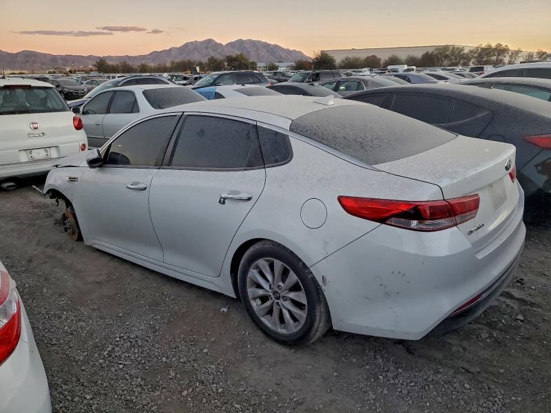 Photo 2 from auction – 2016 KIA OPTIMA LX with VIN 5XXGT4L30GG059562