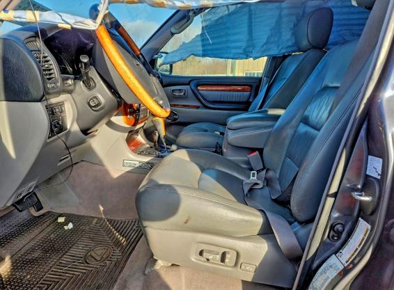 Photo 7 from auction – 2005 LEXUS LX 470 with VIN JTJHT00W154001296