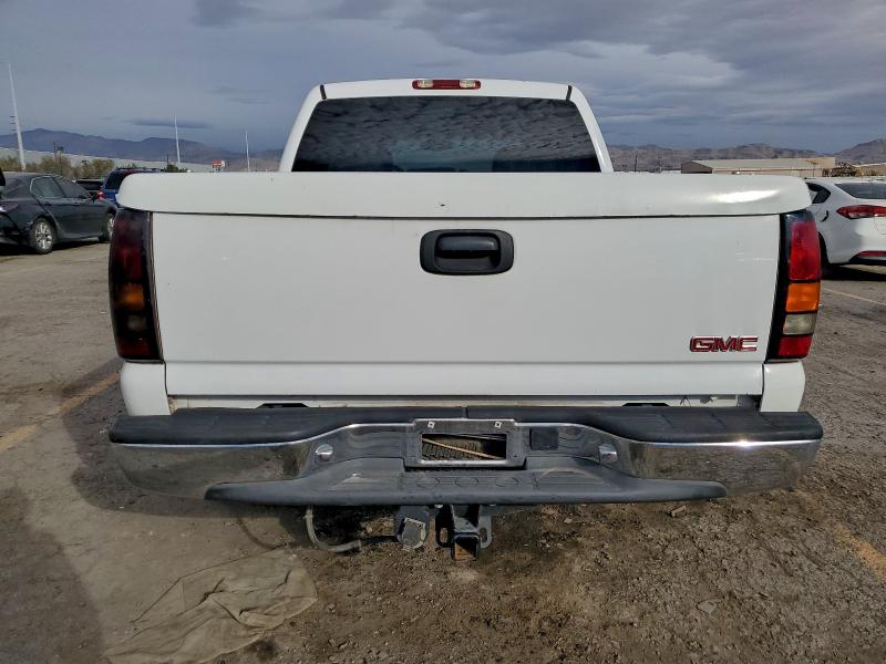 Zdjęcie 6 z aukcji – 2005 GMC NEW SIERRA z VIN 2GTEC13T651123788