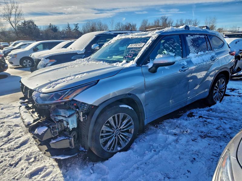 TOYOTA HIGHLANDER 2021 with VIN 5TDFZRBH5MS150261 - Photo from auction