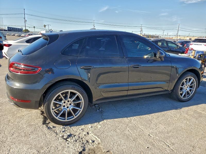 Photo 3 from auction – 2018 PORSCHE MACAN with VIN WP1AA2A57JLB05057