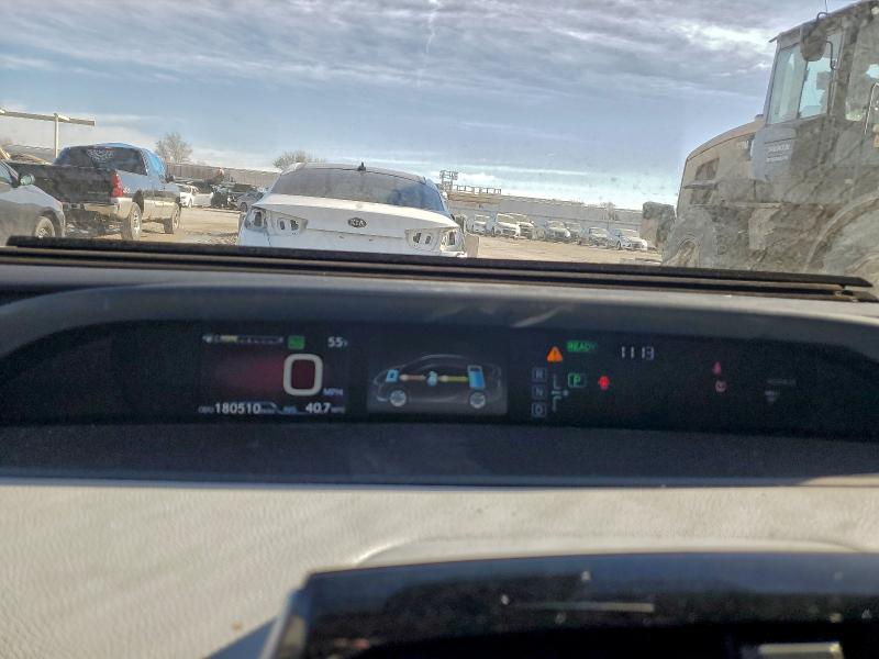 Photo 9 from auction – 2018 TOYOTA PRIUS with VIN JTDKBRFU1J3583325