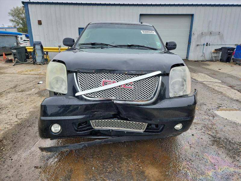 Photo 5 from auction – 2007 GMC YUKON DENA with VIN 1GKFK63857J147822