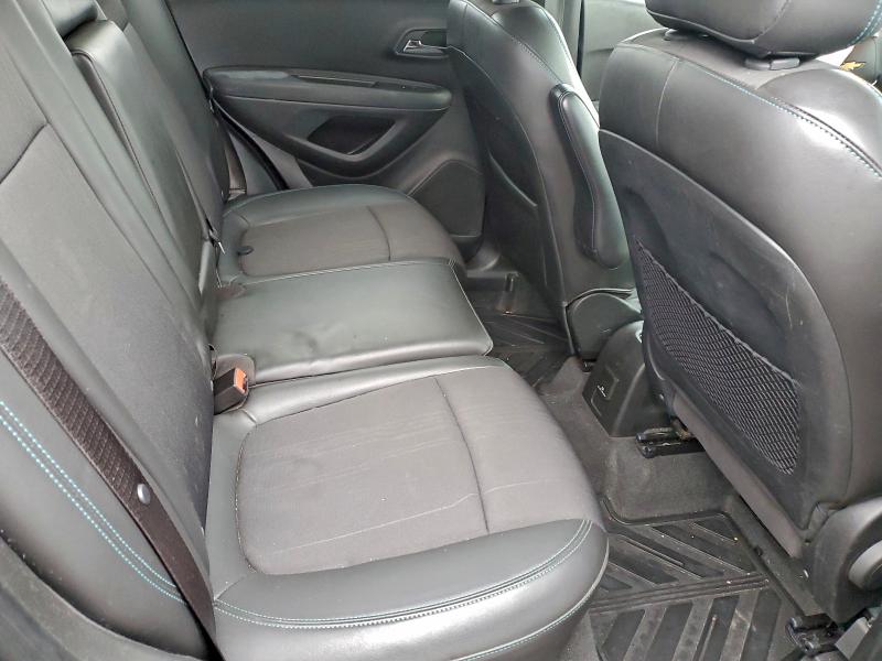 Photo 11 from auction – 2015 CHEVROLET TRAX 1LT with VIN KL7CJRSBXFB201833