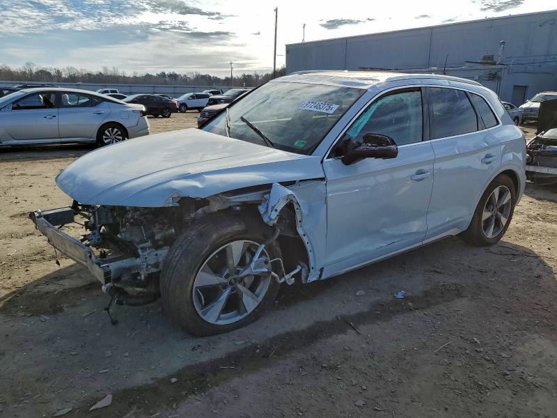 AUDI Q5 PREMIUM 2024 with VIN WA1ABAFY4R2073904 - Photo from auction